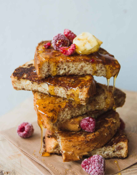 Rustic banana oatmeal and berry pancakes Rustic banana oatmeal and berry pancakes